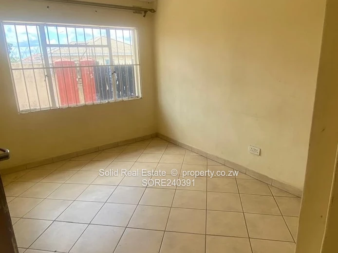 A Residential House For Sale In Mainway Meadows